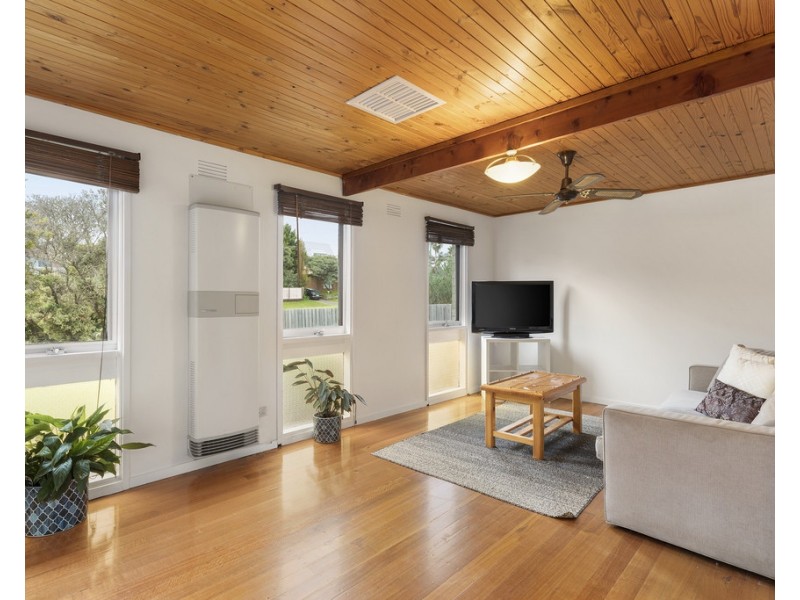 15 Bay Shore Avenue, Clifton Springs VIC 3222