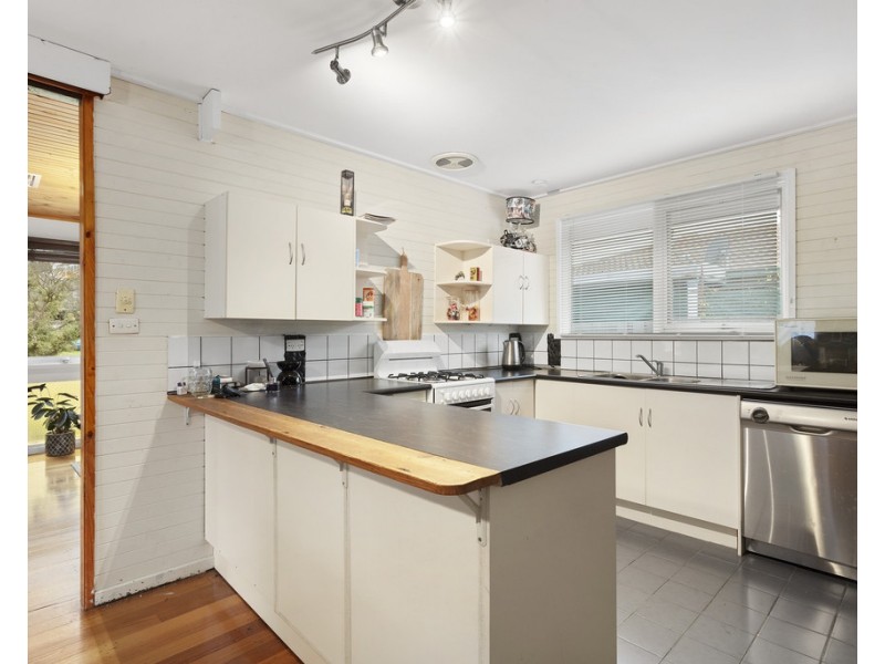 15 Bay Shore Avenue, Clifton Springs VIC 3222