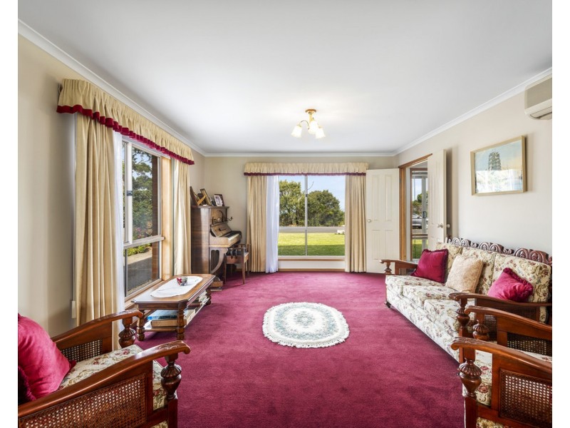 99 Bluff Road, St Leonards VIC 3223