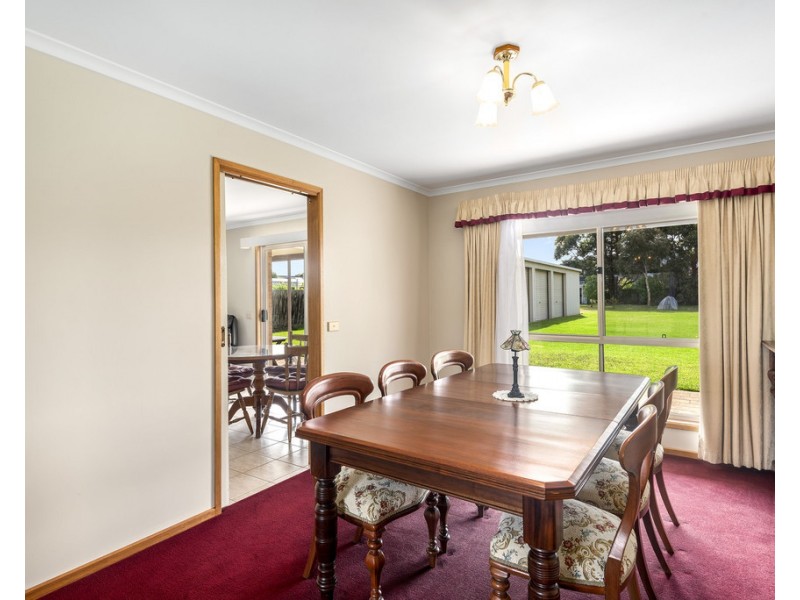 99 Bluff Road, St Leonards VIC 3223