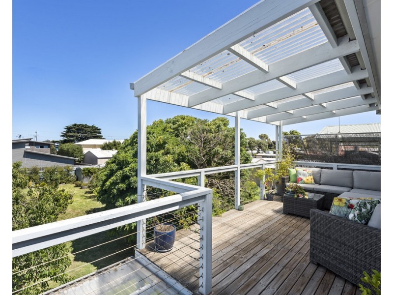 29 St Leonards Parade, St Leonards VIC 3223