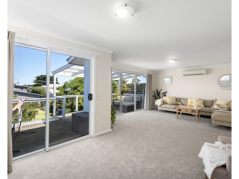 29 St Leonards Parade, St Leonards VIC 3223