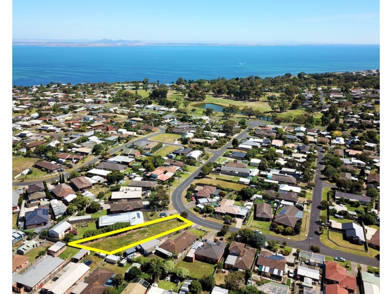 32 Bunganowee Drive, Clifton Springs VIC 3222
