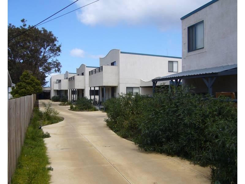 Unit 4, 38 Ward Street, St Leonards VIC 3223