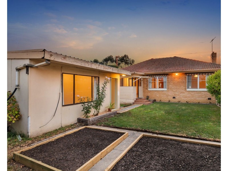 157 St Albans Road, Thomson VIC 3219