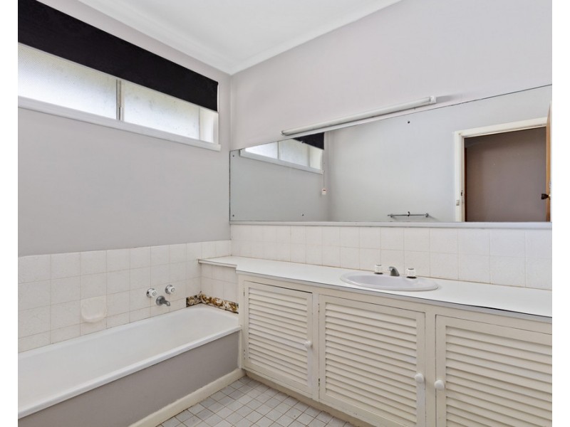 31 Clear Water Drive, Clifton Springs VIC 3222