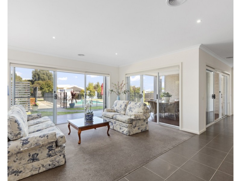 147 Bluff Road, St Leonards VIC 3223