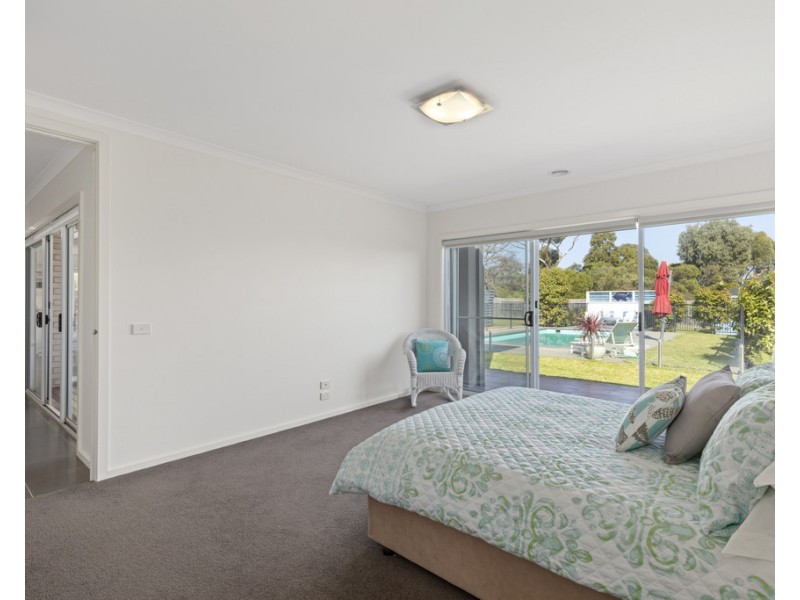 147 Bluff Road, St Leonards VIC 3223