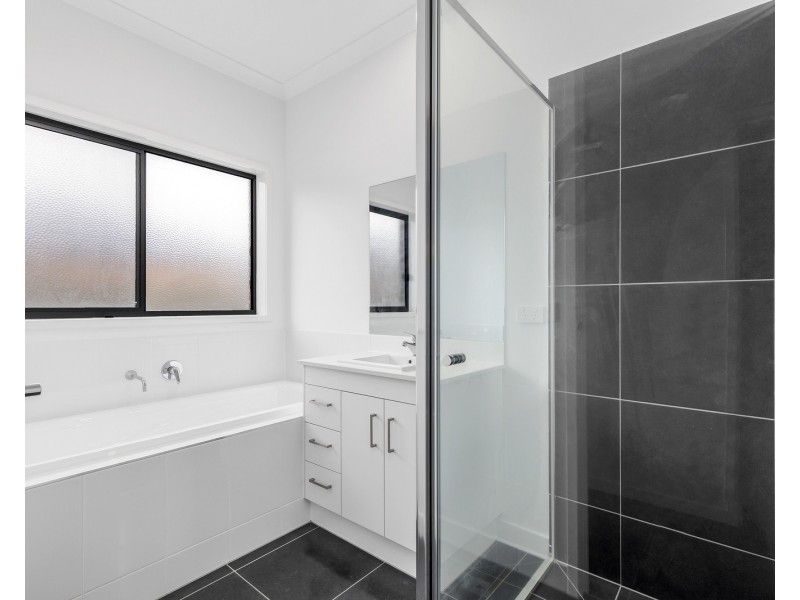 80 Centennial Boulevard, Curlewis VIC 3222