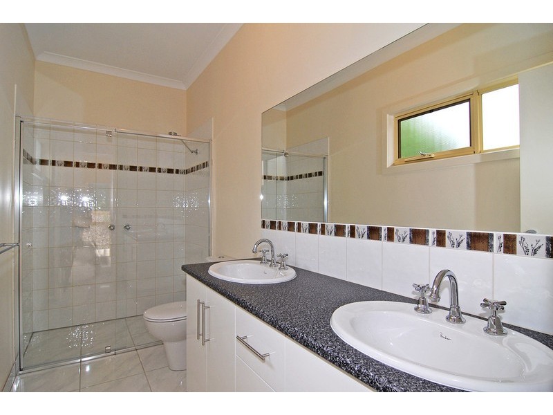 Unit 2,  47 Wallington Road, Ocean Grove VIC 3226