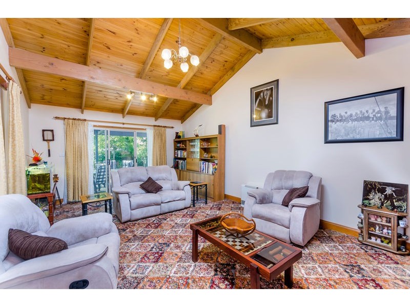 17 Bukatilla Avenue, Clifton Springs VIC 3222