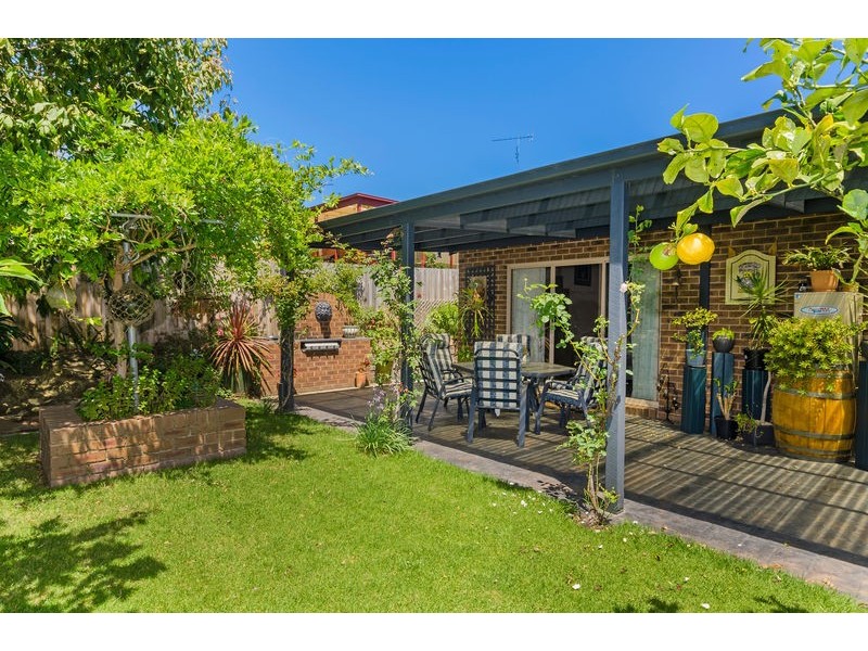 17 Bukatilla Avenue, Clifton Springs VIC 3222