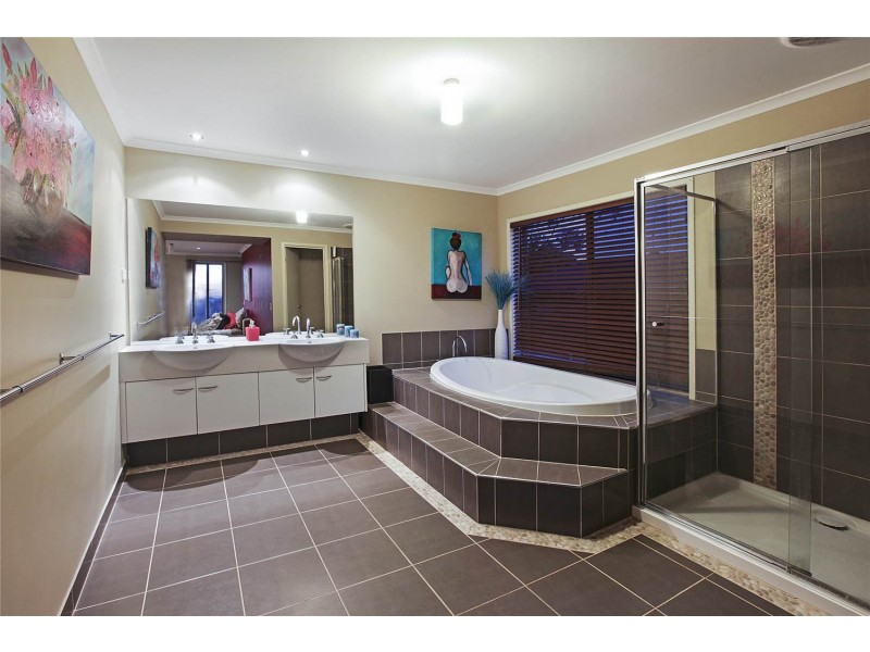13 Parkway Place, Clifton Springs VIC 3222