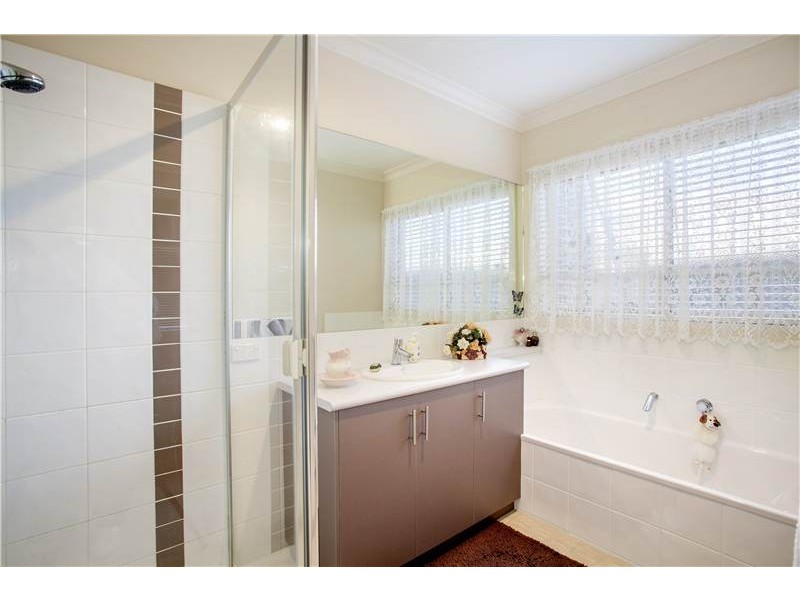 27 Gange Place, Drysdale VIC 3222