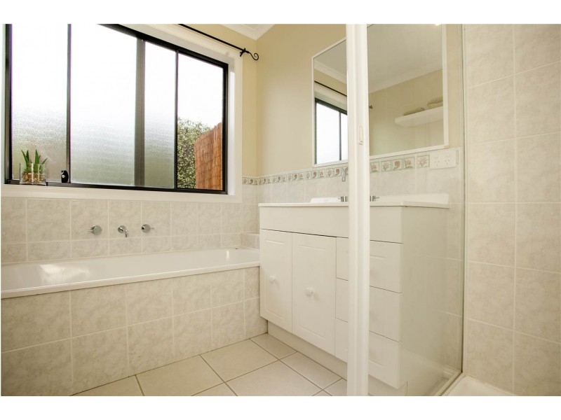 10 Takanna Avenue, Clifton Springs VIC 3222