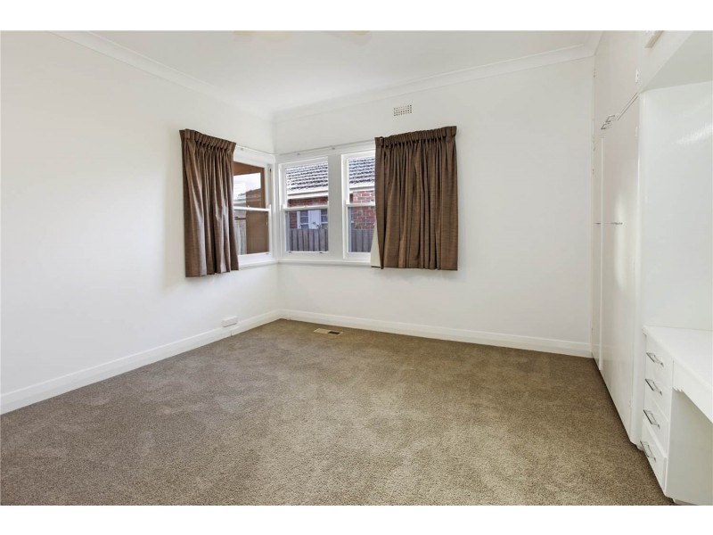 8 Philip Street, Manifold Heights VIC 3218