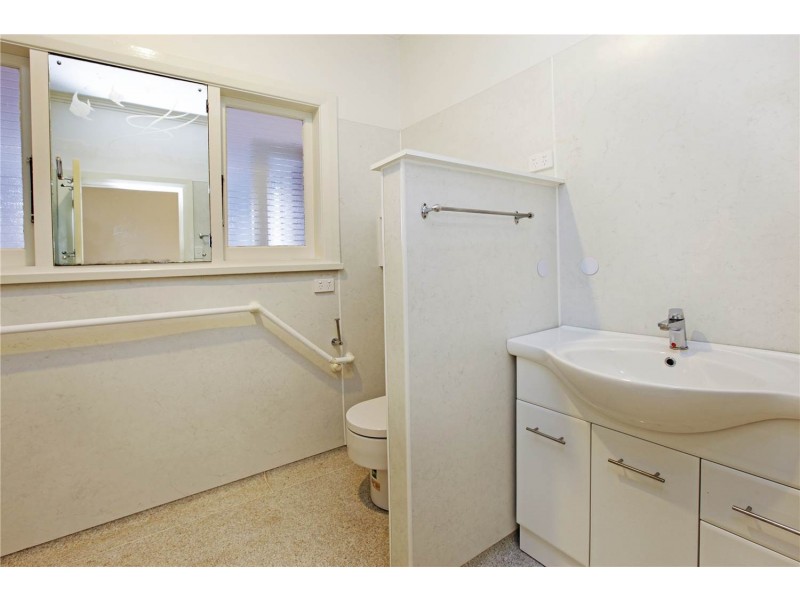 8 Philip Street, Manifold Heights VIC 3218