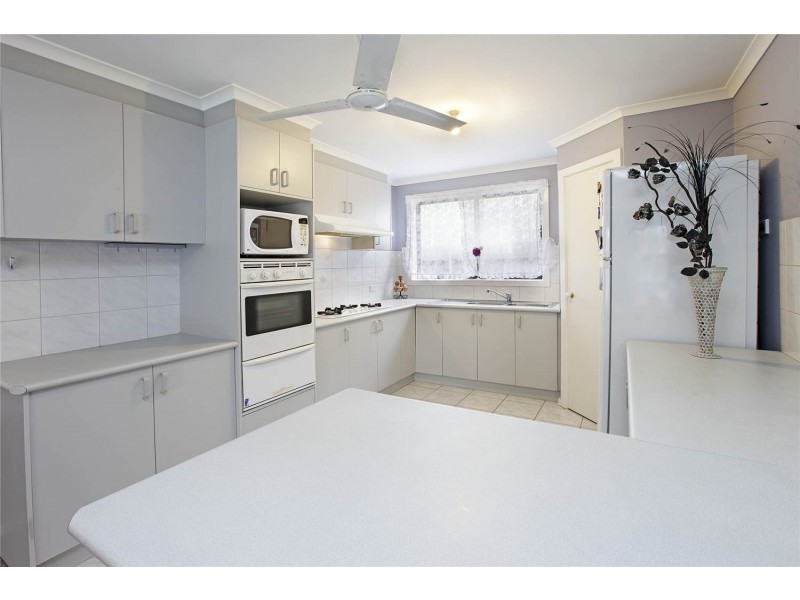 6 Cole Street, St Leonards VIC 3223