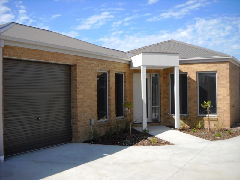 2/6 Edith Court, St Leonards VIC 3223