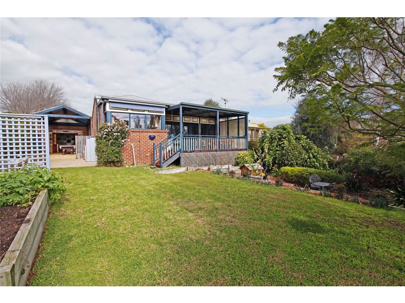 9 Whitcombes Road, Clifton Springs VIC 3222