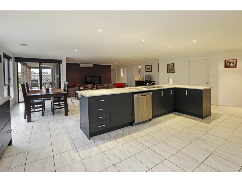 53 Narawi Avenue, Clifton Springs VIC 3222