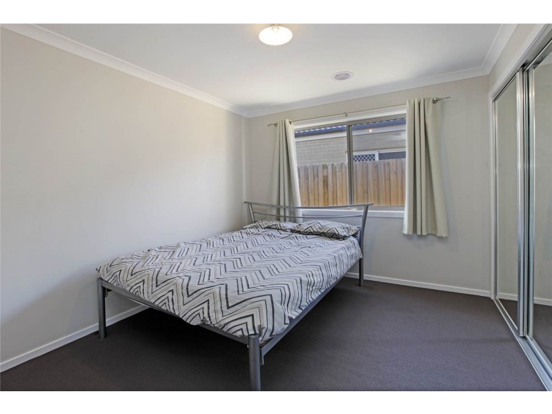 6 Wave Street, St Leonards VIC 3223