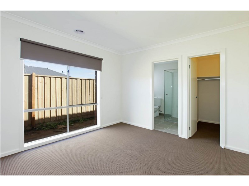 38 Baybrook Avenue, Drysdale VIC 3222