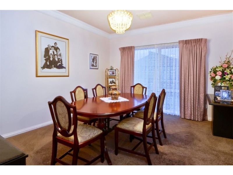 5 Mandlay Close, Leopold VIC 3224