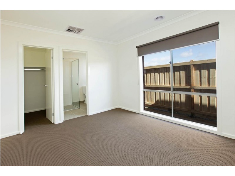 9 Carlotta Place, Drysdale VIC 3222