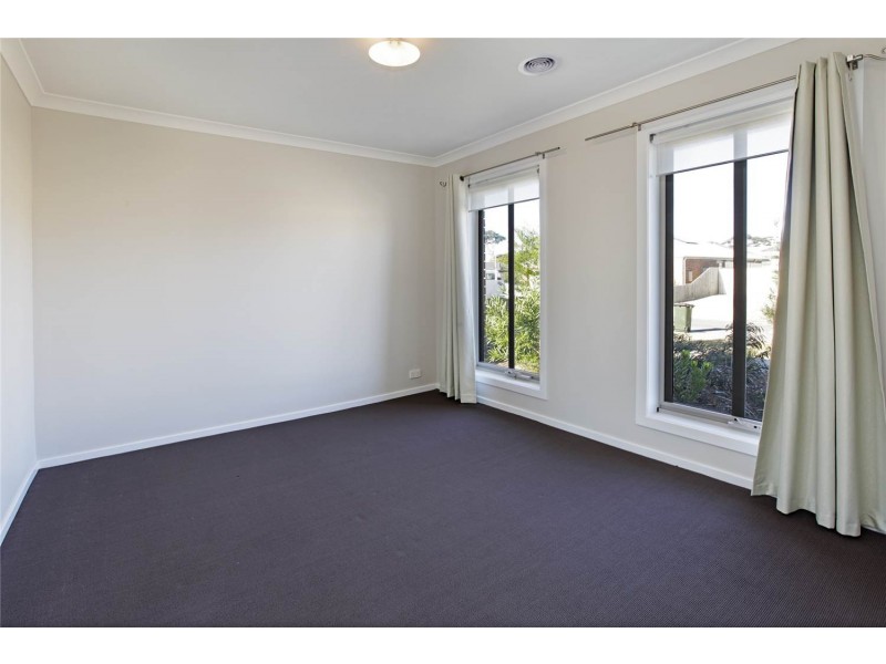 6 Wave Street, St Leonards VIC 3223