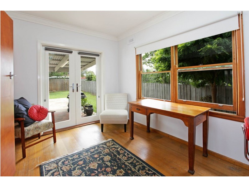 6 Howe Court, Geelong West VIC 3218