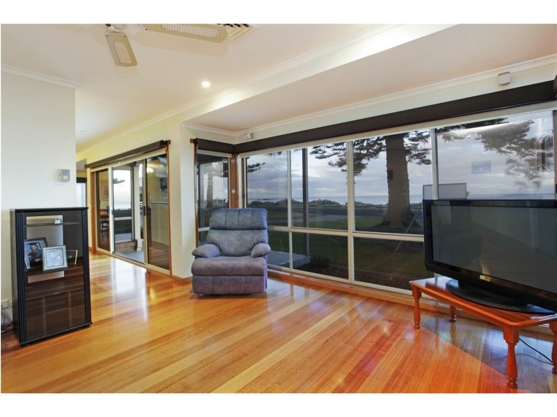53 The Esplanade, Portarlington VIC 3223