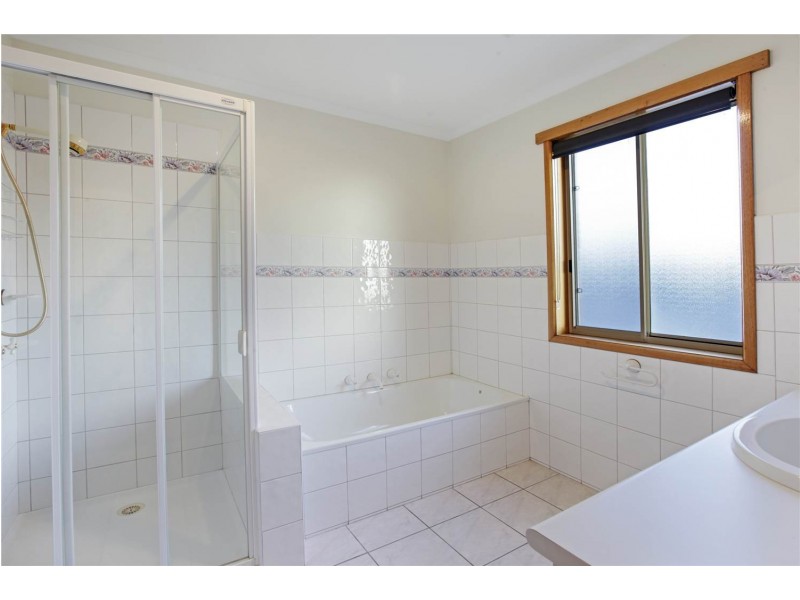 53 The Esplanade, Portarlington VIC 3223