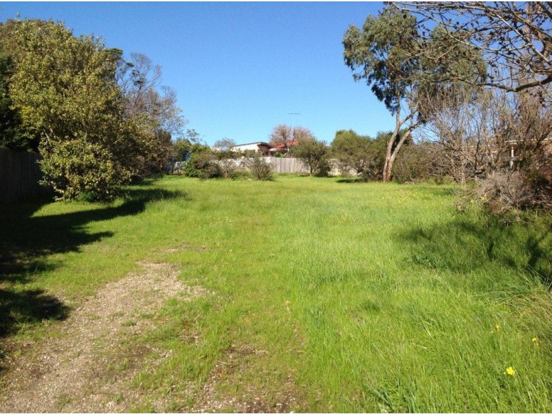 30 Maraboora Avenue, Clifton Springs VIC 3222