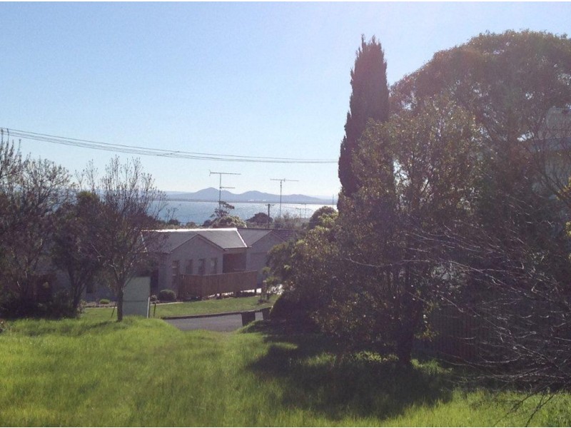 30 Maraboora Avenue, Clifton Springs VIC 3222