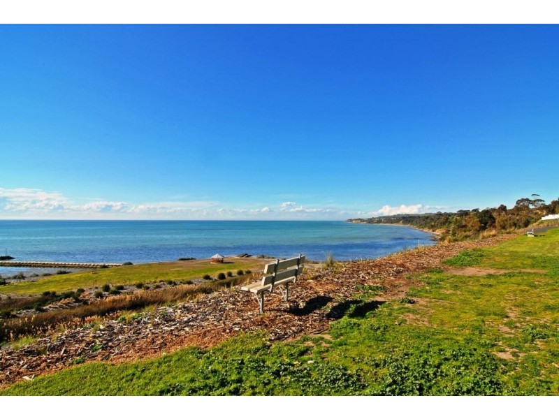 30 Maraboora Avenue, Clifton Springs VIC 3222