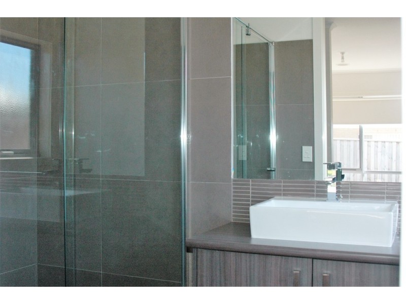 25 Volare Way, Leopold VIC 3224