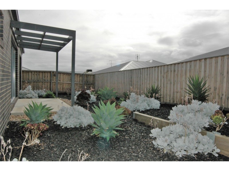 25 Volare Way, Leopold VIC 3224