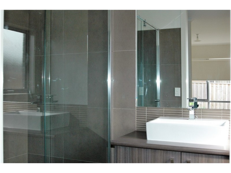 25 Volare Way, Leopold VIC 3224