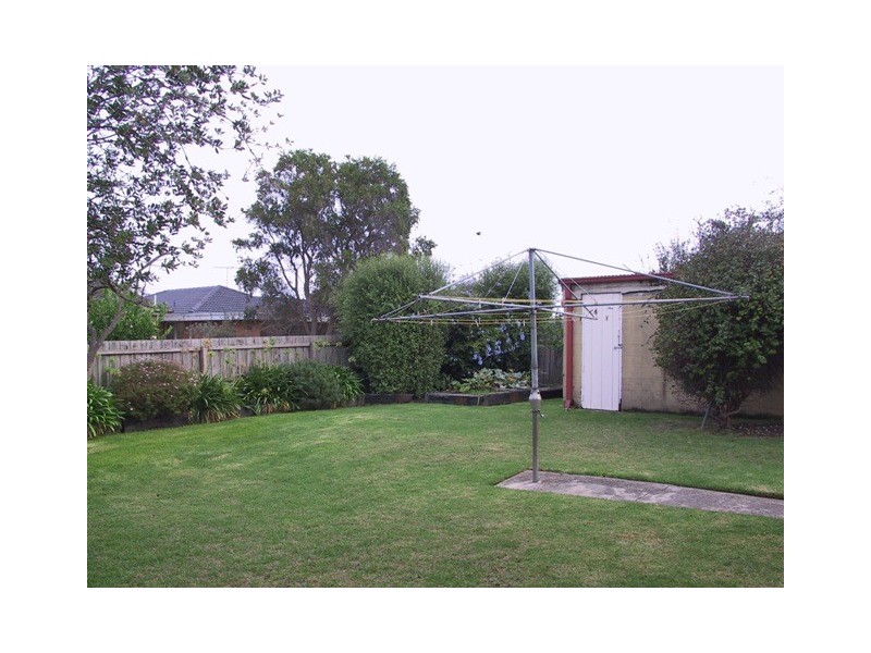 10 Glengarwyn Road, Leopold VIC 3224