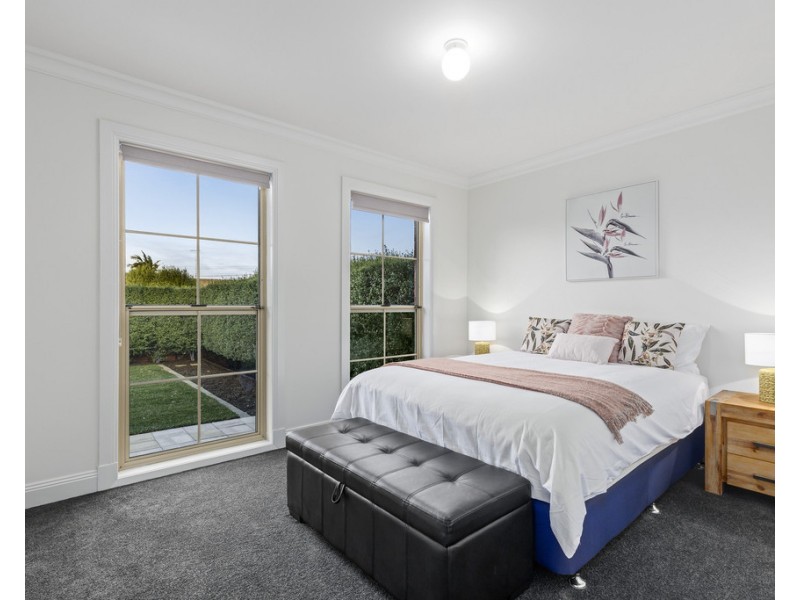 30 Lacoora Avenue, Clifton Springs VIC 3222