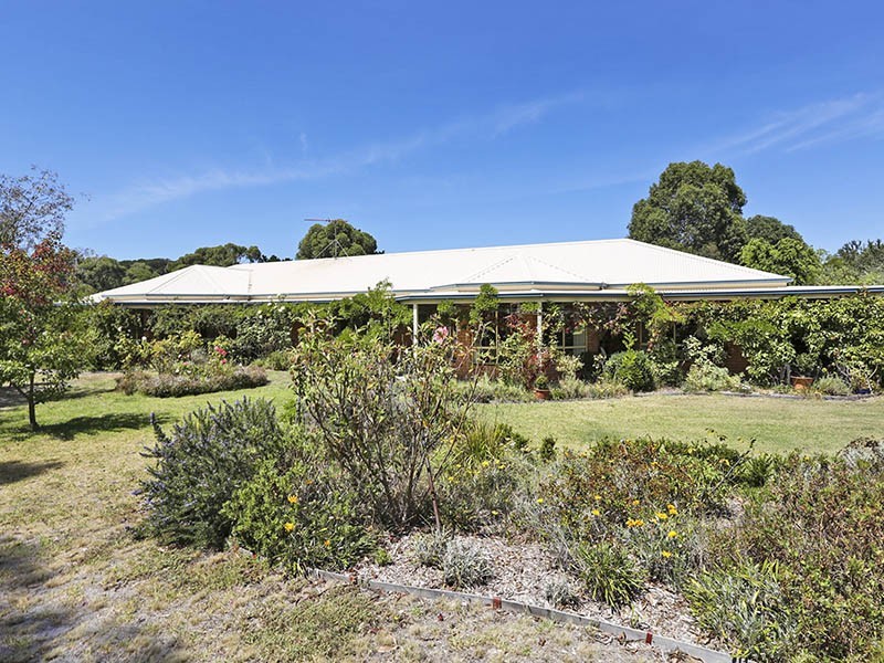 15 Glenrana Drive, Indented Head VIC 3223