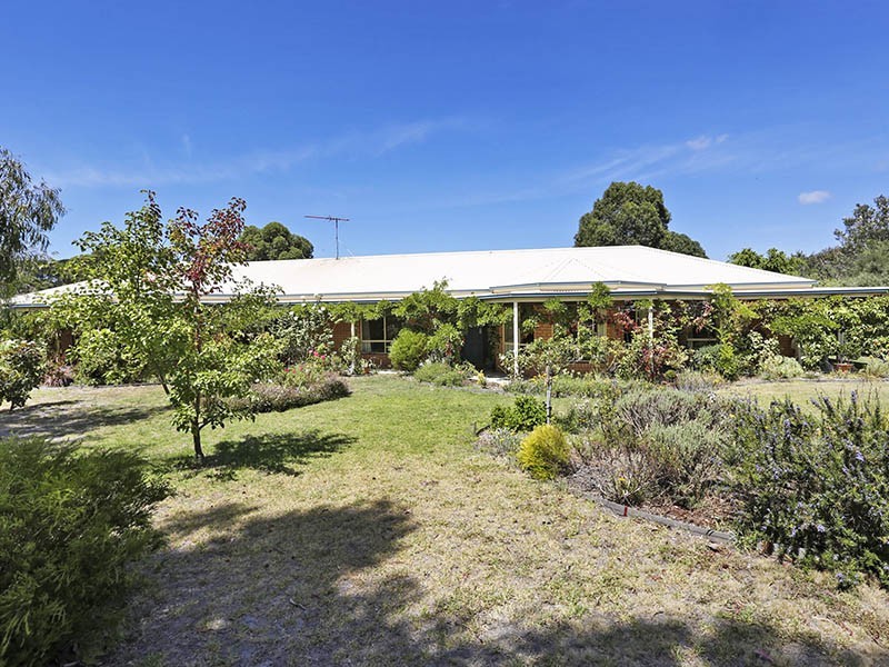 15 Glenrana Drive, Indented Head VIC 3223