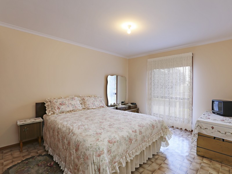 55 Lake View Crescent, St Leonards VIC 3223