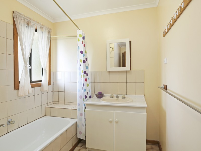 55 Lake View Crescent, St Leonards VIC 3223