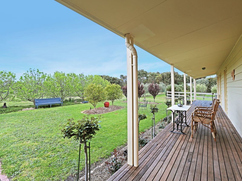 355 Bluff Road, St Leonards VIC 3223