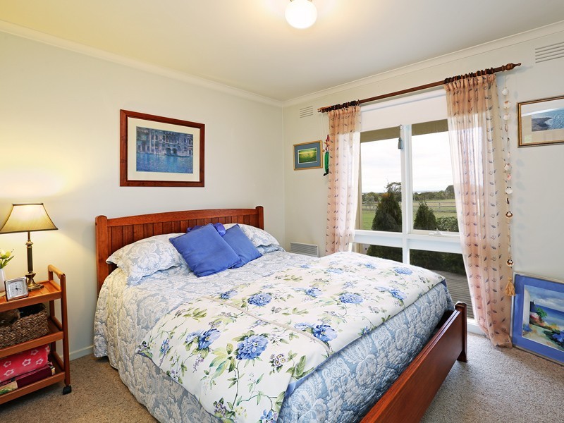 355 Bluff Road, St Leonards VIC 3223