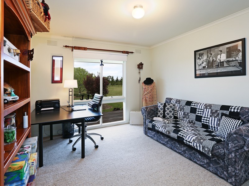 355 Bluff Road, St Leonards VIC 3223