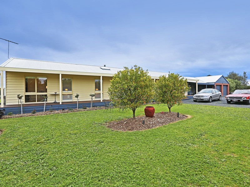355 Bluff Road, St Leonards VIC 3223