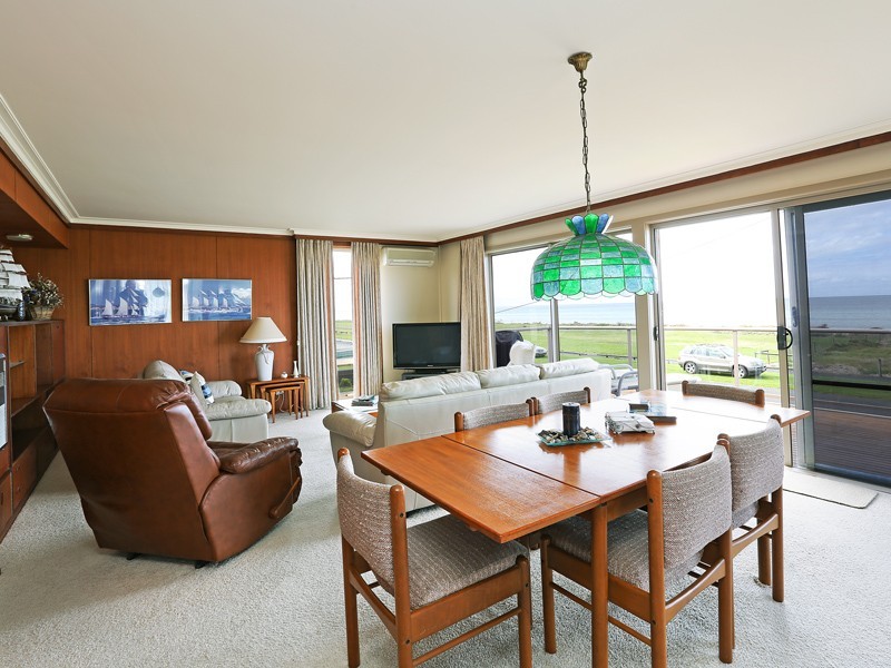 194 The Esplanade, Indented Head VIC 3223